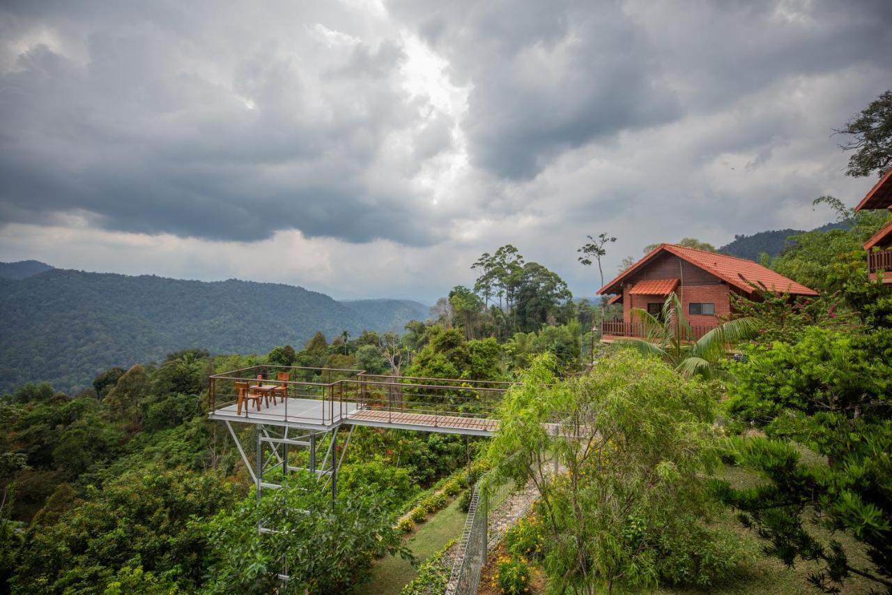 Red House The Garden Stay In Bukit Tinggi By Play Бентонг Экстерьер фото